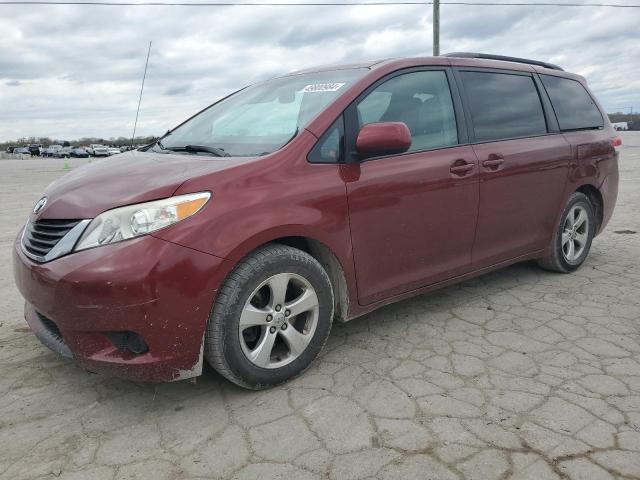 2013 TOYOTA SIENNA LE