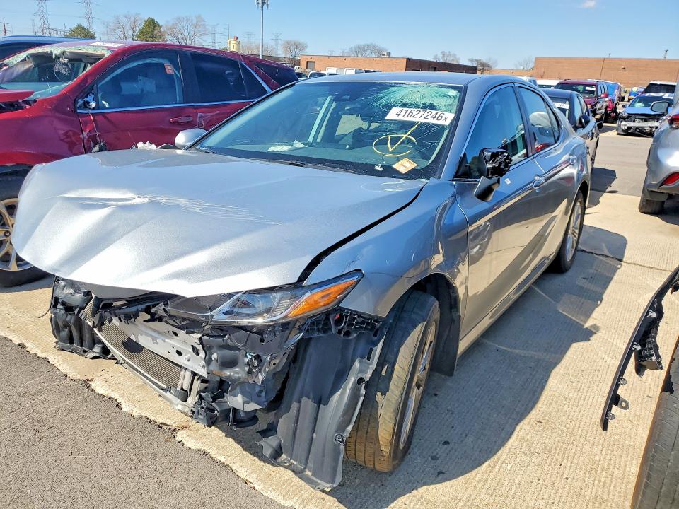 2023 TOYOTA CAMRY