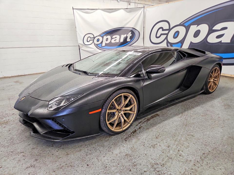 2018 LAMBORGHINI AVENTADOR