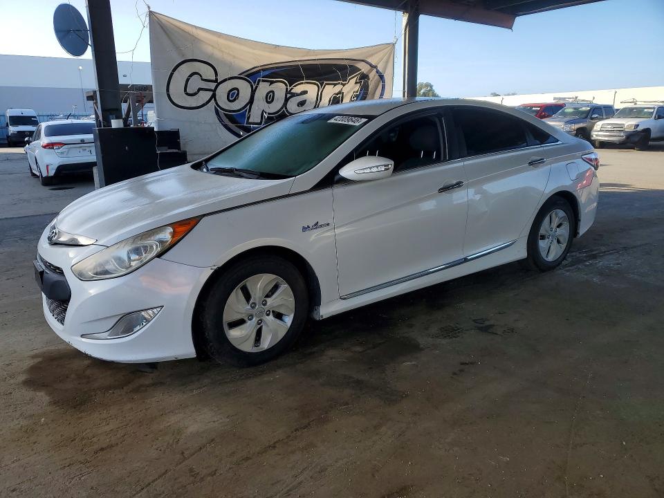 2013 HYUNDAI SONATA