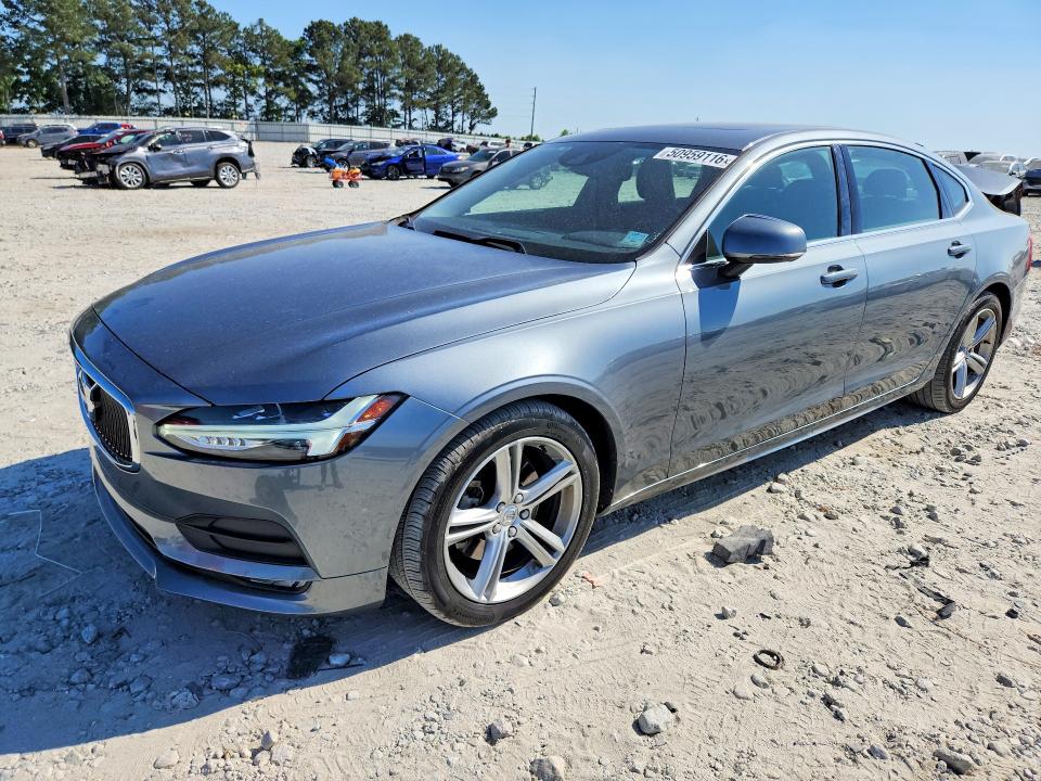 2019 VOLVO S90