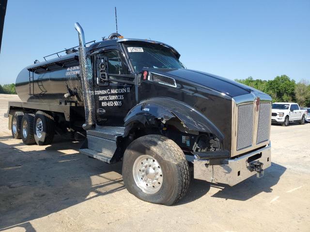 2025 KENWORTH T880