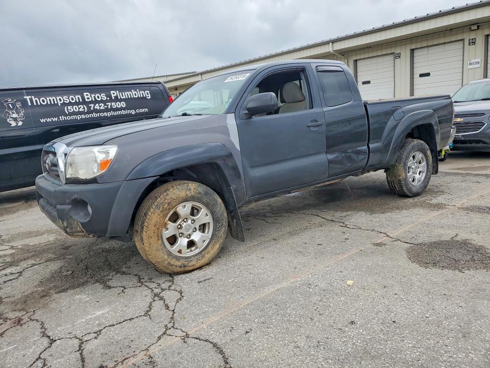 2010 TOYOTA TACOMA