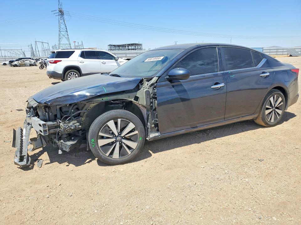 2022 NISSAN ALTIMA