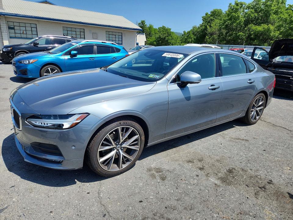 2018 VOLVO S90