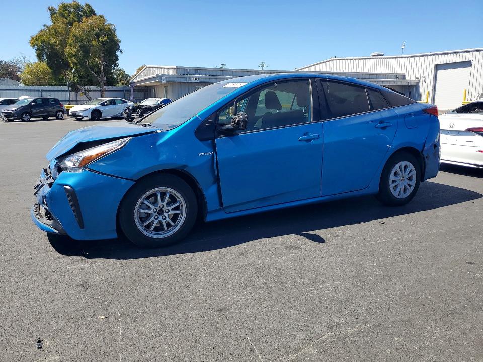 2019 TOYOTA PRIUS