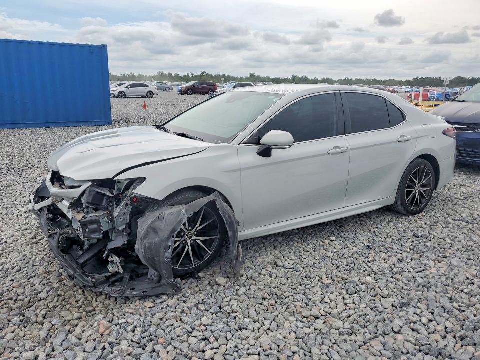 2023 TOYOTA CAMRY