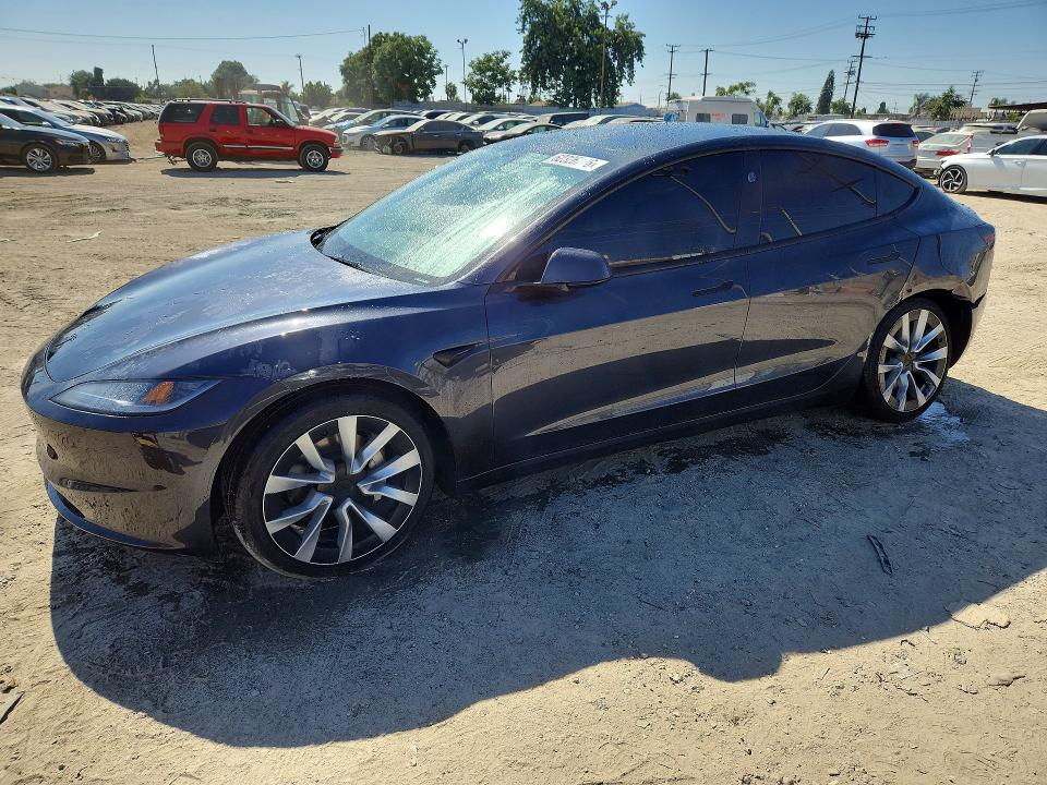 2026 TESLA MODEL 3