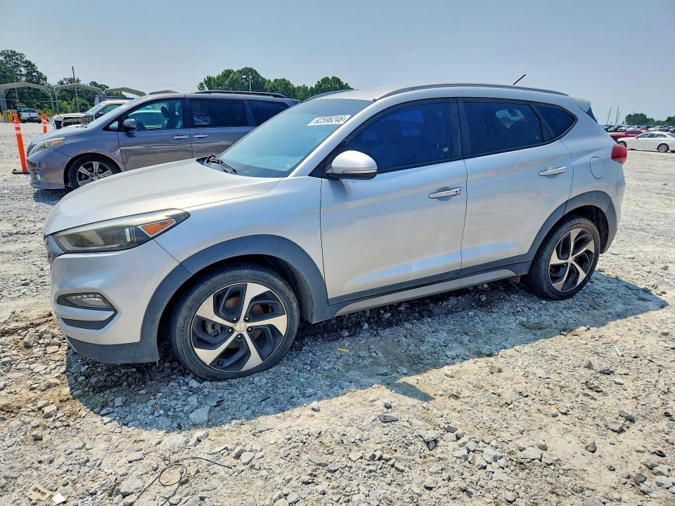 2017 HYUNDAI TUCSON