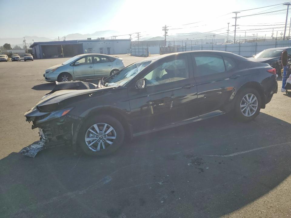 2026 TOYOTA CAMRY