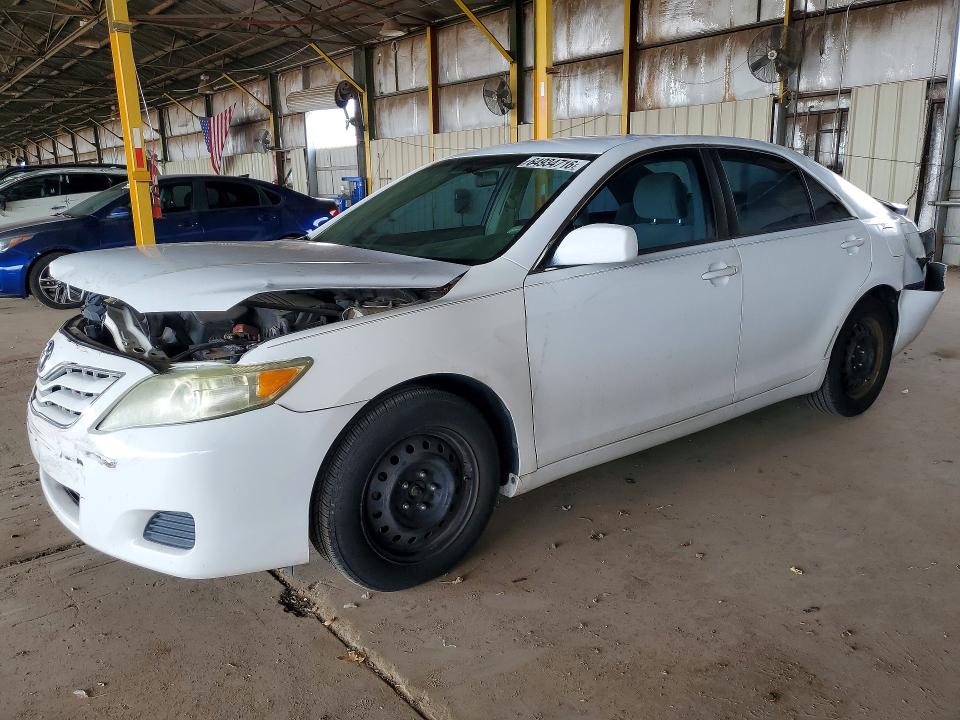 2011 TOYOTA CAMRY