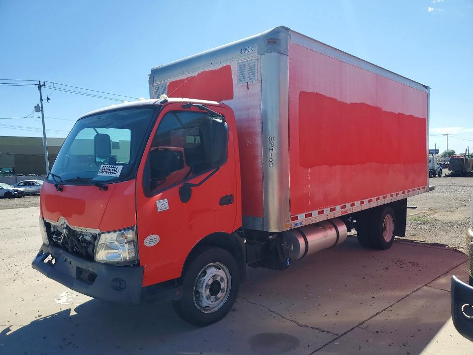 2018 HINO 195