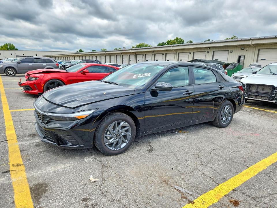 2026 HYUNDAI ELANTRA HYBRID