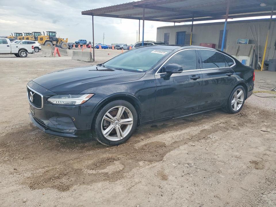 2019 VOLVO S90
