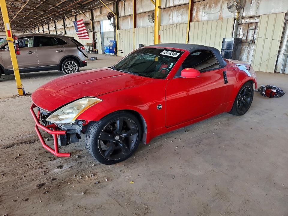 2004 NISSAN 350Z