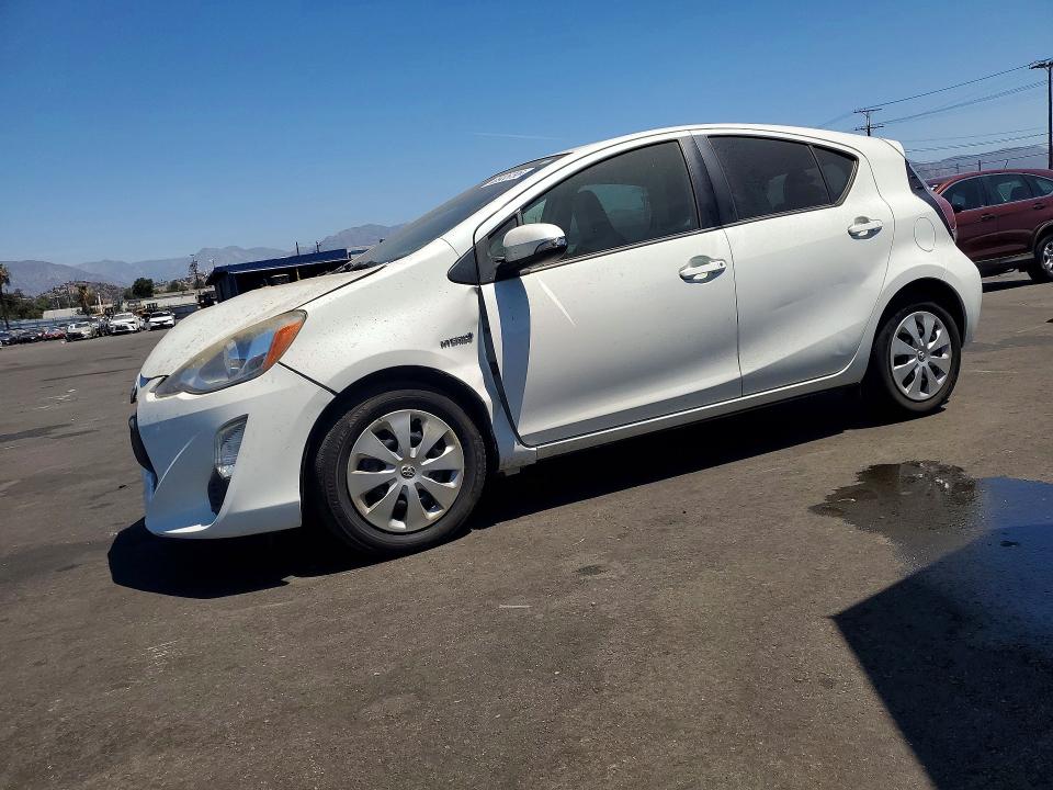 2015 TOYOTA PRIUS C