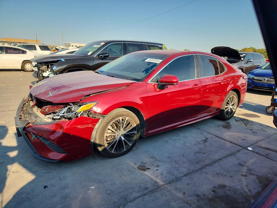2018 TOYOTA CAMRY