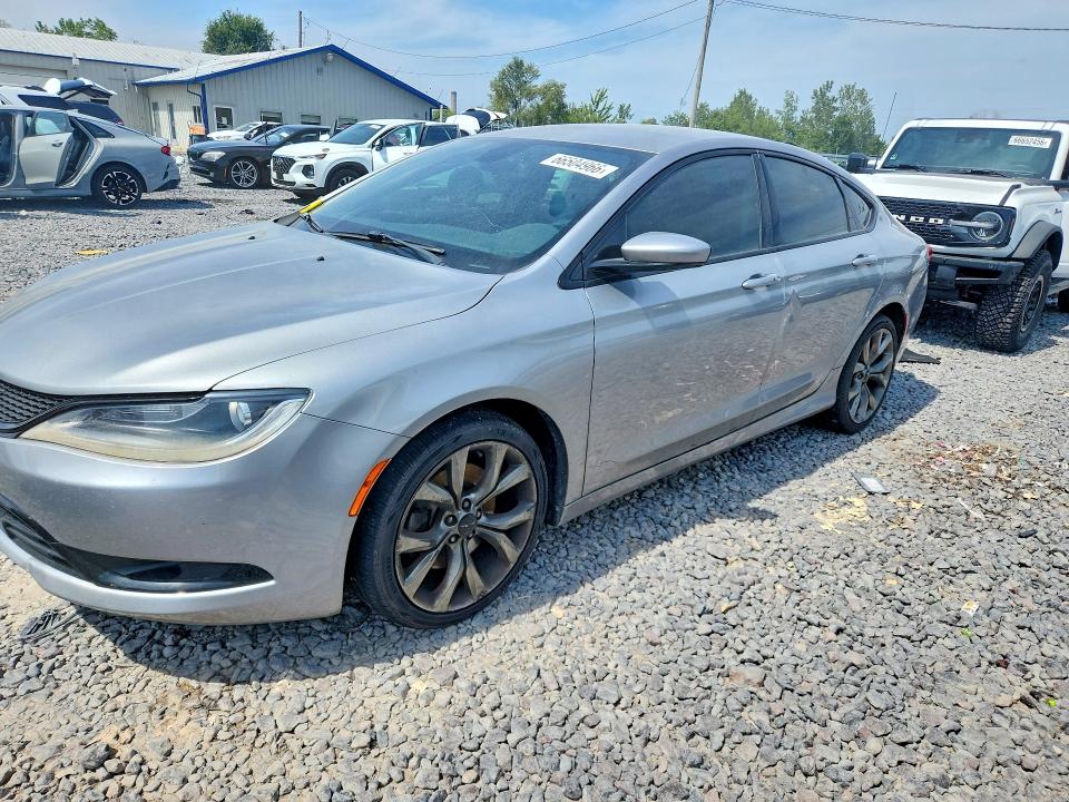 2015 CHRYSLER 200