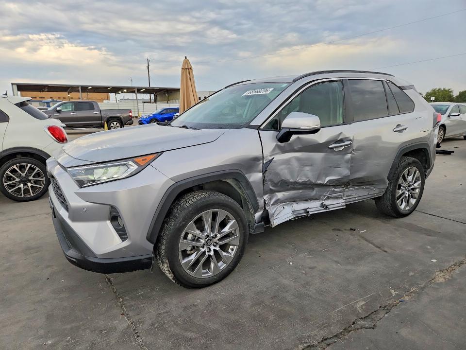 2019 TOYOTA RAV4