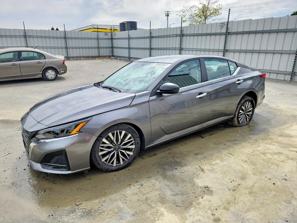 2025 NISSAN ALTIMA