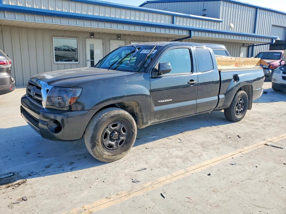 2010 TOYOTA TACOMA