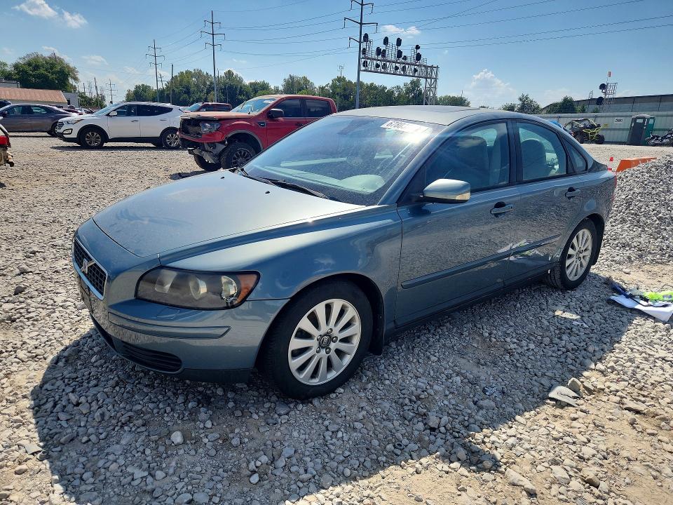 2004 VOLVO S40