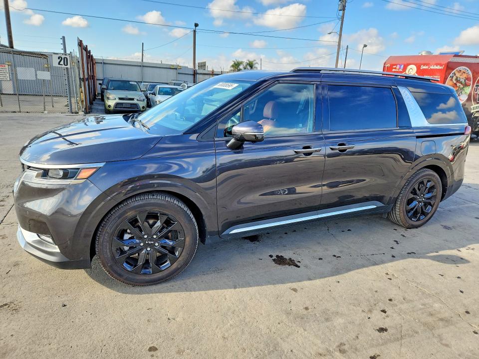 2024 KIA CARNIVAL
