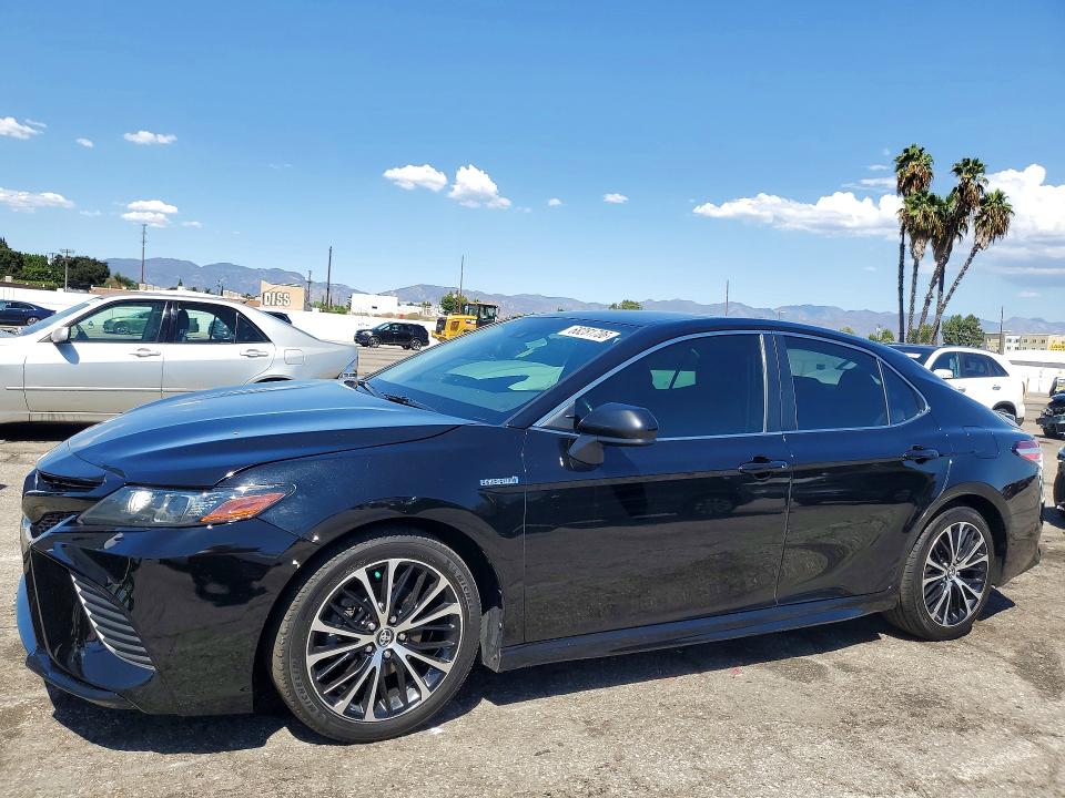 2020 TOYOTA CAMRY