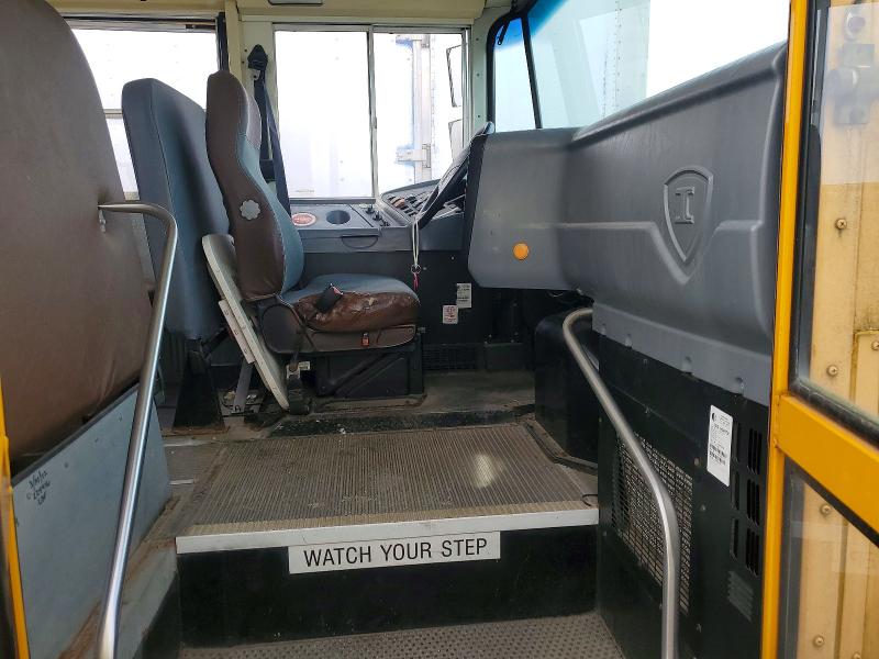 2010 PETERBILT 3000