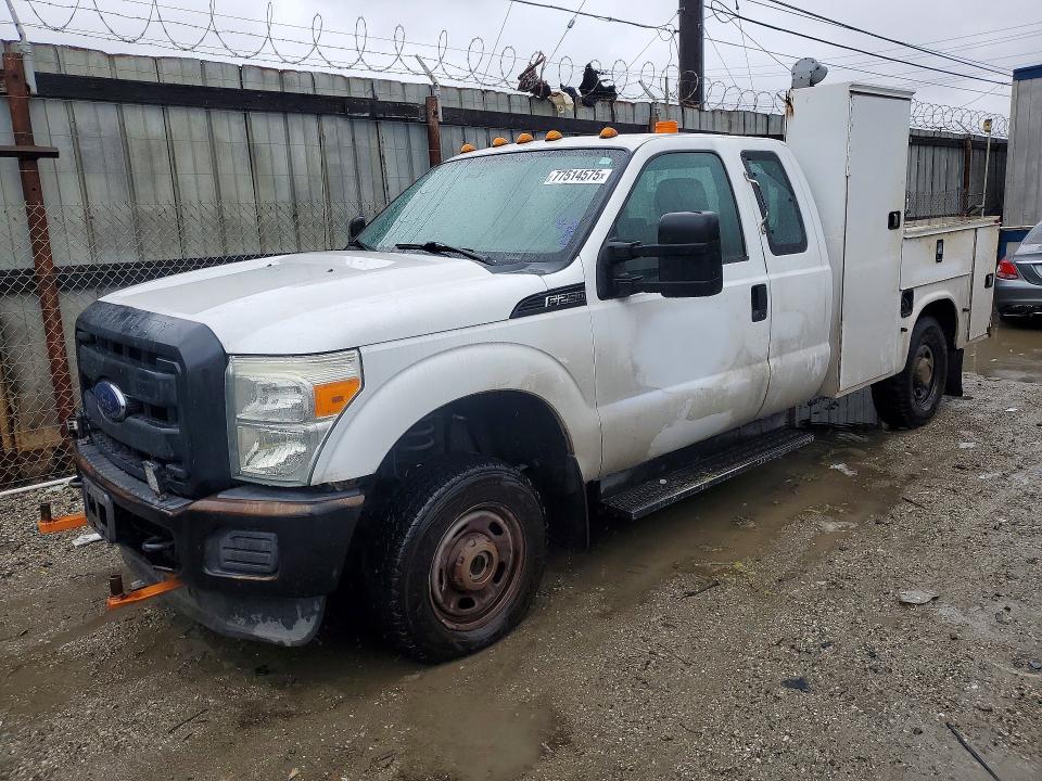 2015 FORD F250 SUPER