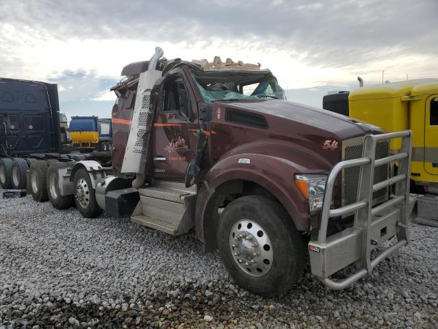 2025 KENWORTH T880