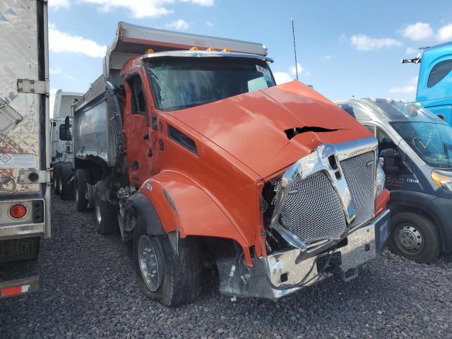 2025 KENWORTH T880