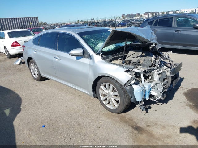 2013 TOYOTA AVALON