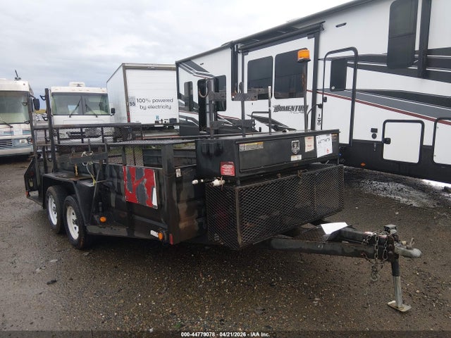 2015 UTILITY TRAILER