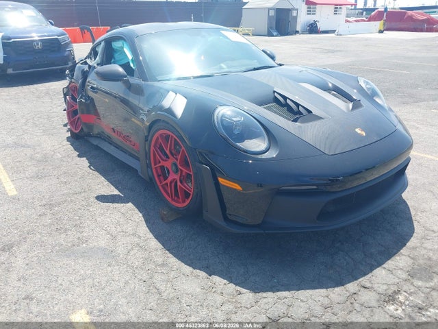 2025 PORSCHE 911