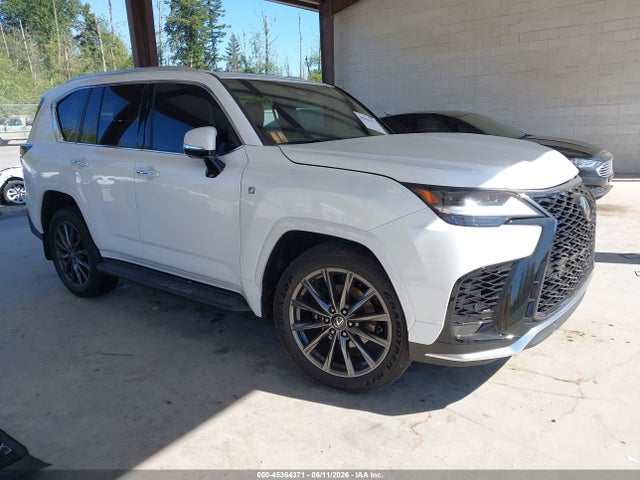 2025 LEXUS LX 600