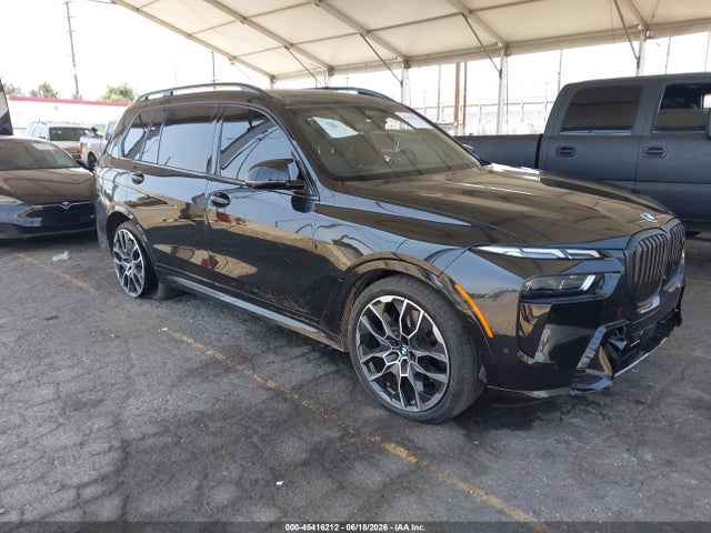 2025 BMW X7