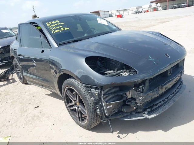 2021 PORSCHE MACAN