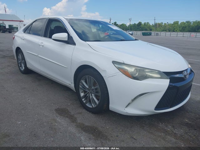 2015 TOYOTA CAMRY