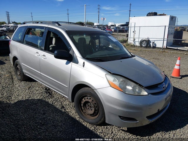 2008 TOYOTA SIENNA