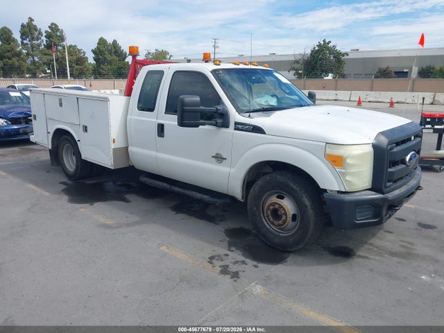 2011 FORD SUPER DUTY F-350 DRW