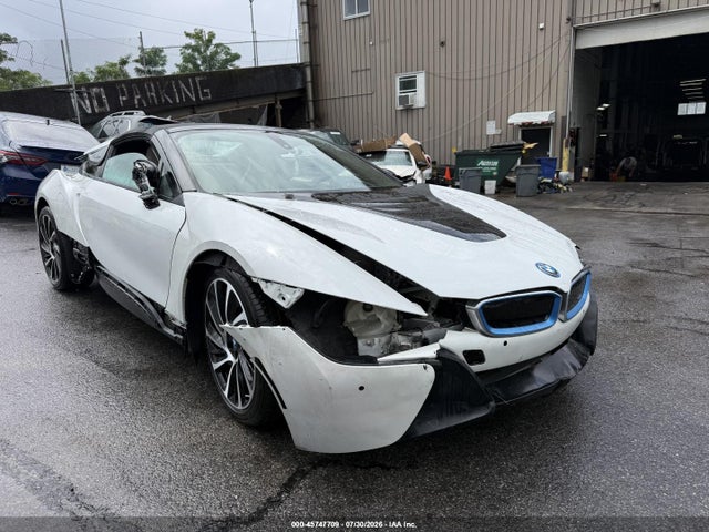 2019 BMW I8