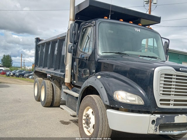 2012 FREIGHTLINER M2