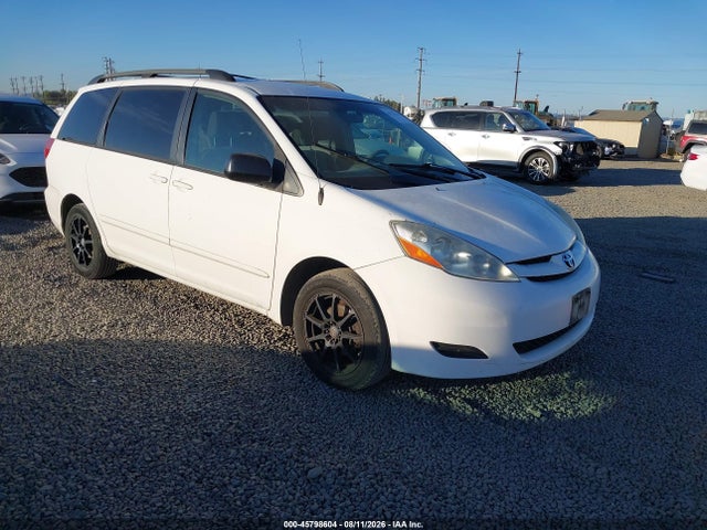 2006 TOYOTA SIENNA