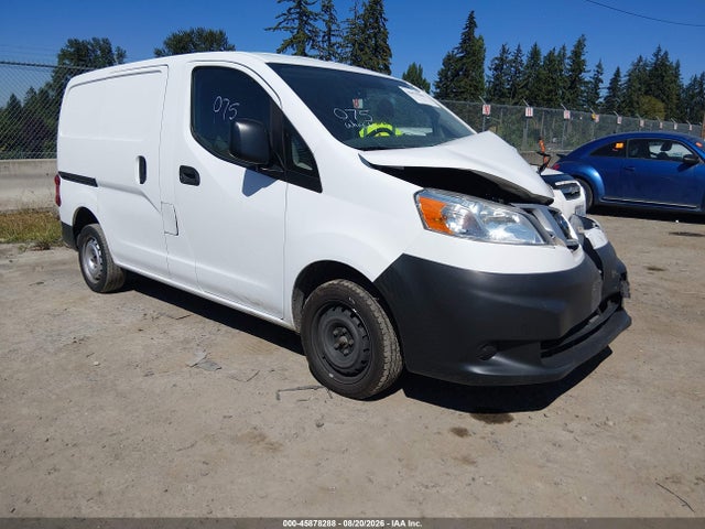 2017 NISSAN NV200